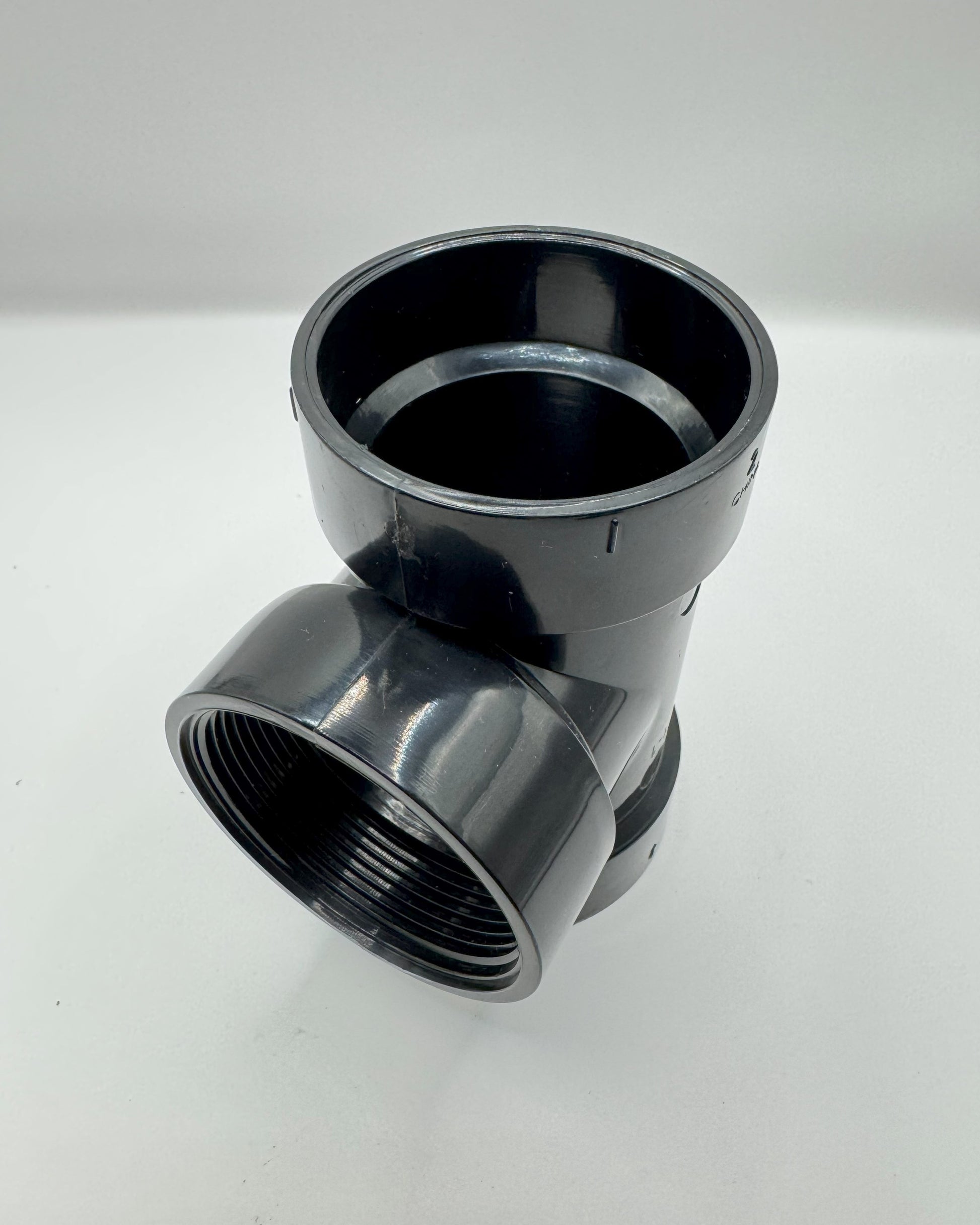  ABS Cleanout Tee with Plug ABS DWV Test Tee– Magnum Plumbing Wholesale | UPC certified fitting for ABS/DWV plumbing systems
